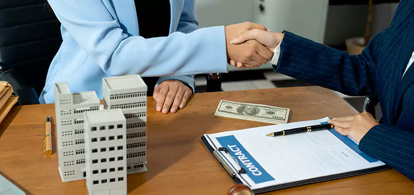 How We Determine Your Sell Bank Owned Properties Offer in Mineola, New York?