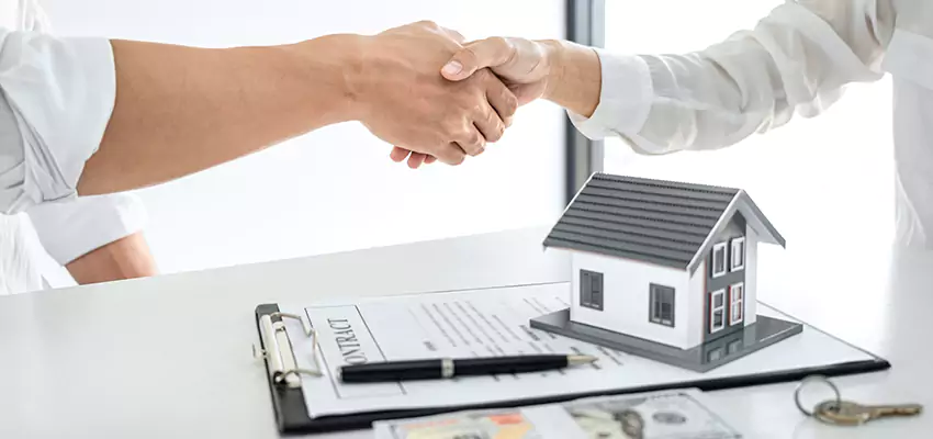 How We Determine Your Sell My Condo Fast Offer in Mineola, New York?