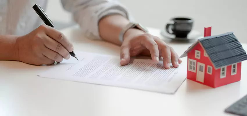 How We Calculate Your Sell House in Foreclosure Offer in Mineola, New York?