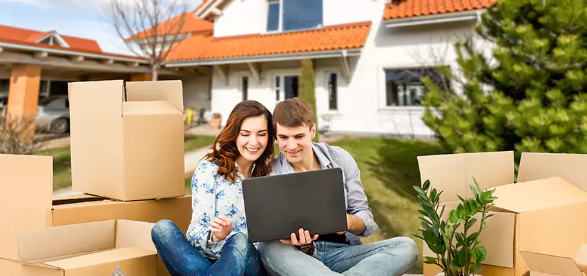 How We Determine Your Sell Townhouse Offer in Mineola, NY?