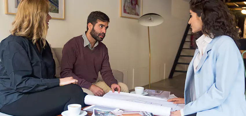 How We Determine Your Selling a House in Disrepair Offer in Mineola, NY?