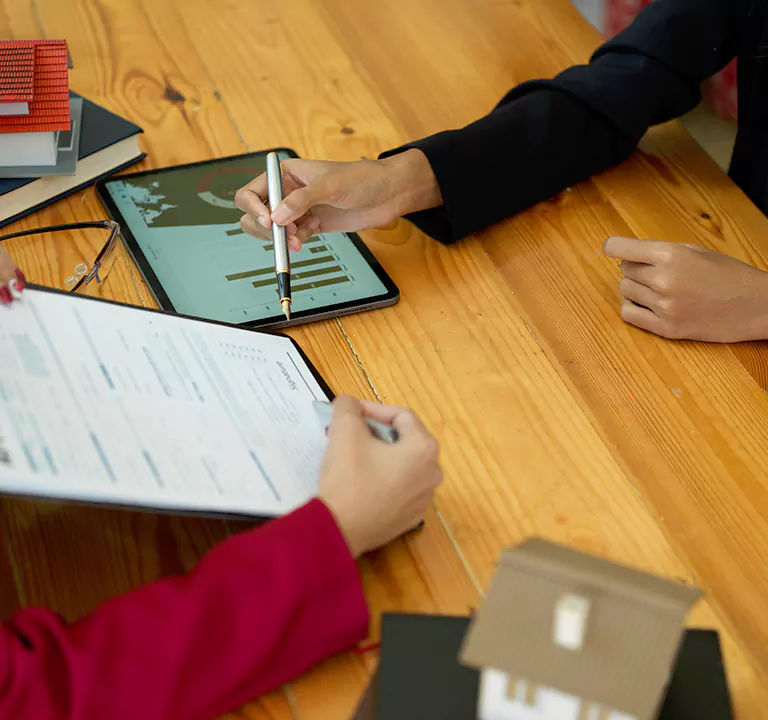 What Sets Mineola Home Buyers Apart in Mineola, NY?